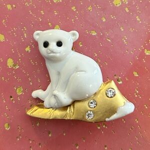 Vintage Danecraft stamped  White and Gold Polar Bear with  Rhinestones brooch